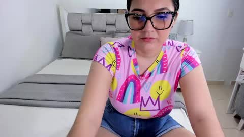 Camila buitrago online show from August 8, 12:51 am