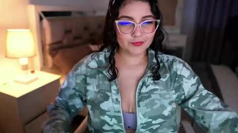 Camila buitrago online show from February 4, 10:57 pm