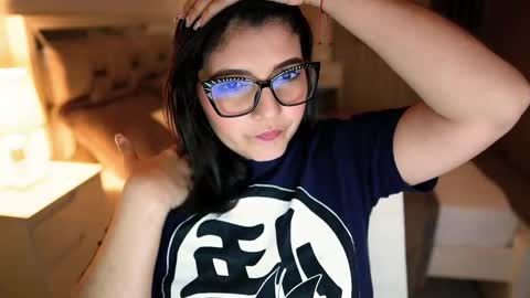 Snapshot of camila_buitrago chatting on September 18, 11:36 pm Camila buitrago online show from September 18, 11:36 pm