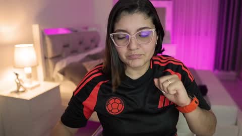 Snapshot of camila_buitrago chatting on December 22, 3:22 am Camila buitrago online show from December 22, 3:22 am