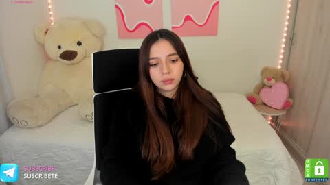  C A M I  online show from December 19, 11:14 pm