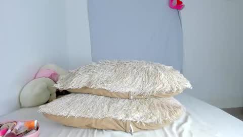 I am Cami  IG. cami moore1 online show from February 25, 8:29 pm