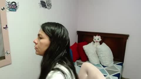 Camila Vargas online show from August 7, 5:42 pm