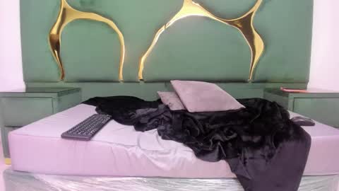 Cami online show from March 15, 7:05 pm