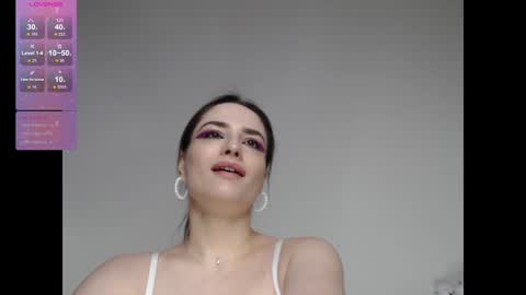 Camilla online show from December 13, 4:11 am