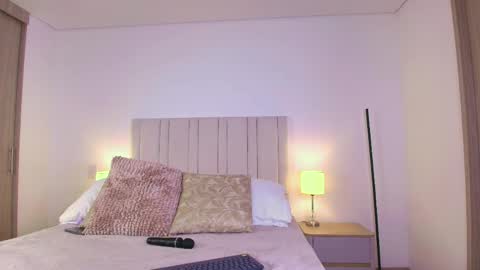 Camille Lynn online show from April 29, 2:37 am