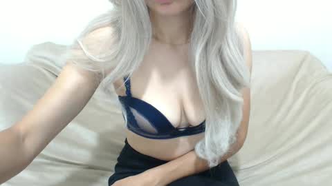 CamilleBunny online show from June 24, 2:10 am