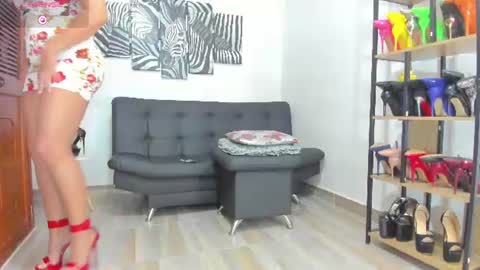 camillevega_01 online show from June 21, 12:25 am