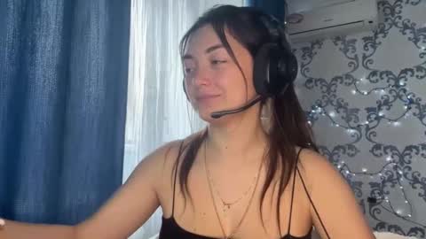 Kate online show from December 2, 8:05 am