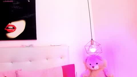 candy online show from October 23, 3:18 pm