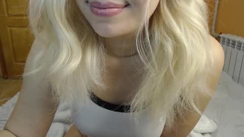 Candy online show from December 22, 11:46 am