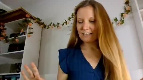 Candy Cougar online show from June 22, 9:50 am