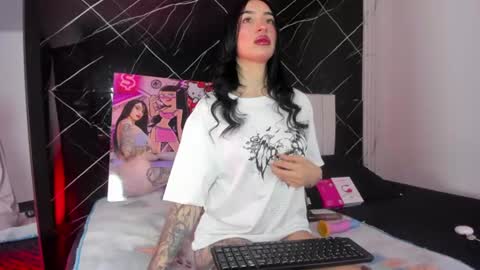 Leila  online show from August 5, 1:56 am