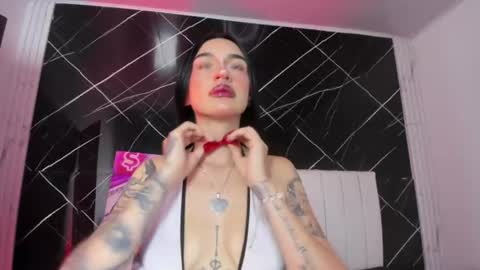 Leila  online show from July 28, 8:52 pm