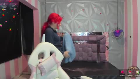 Snapshot of candy_morgan412 chatting on March 6, 11:25 am Ania online show from March 6, 11:25 am
