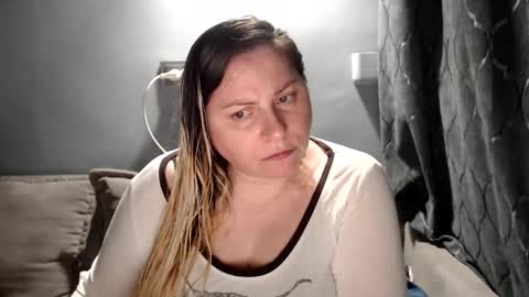 Laura online show from March 14, 11:17 pm