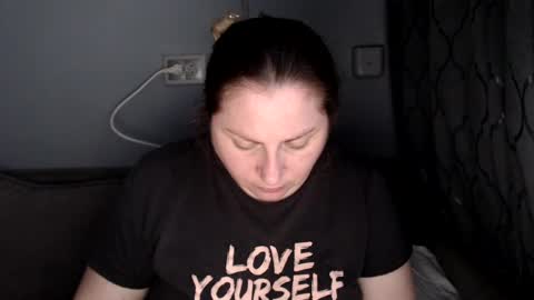 Laura online show from June 18, 11:59 am