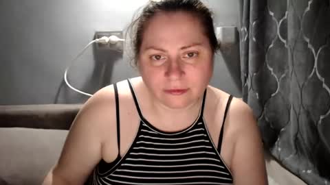 Laura online show from June 12, 7:44 pm