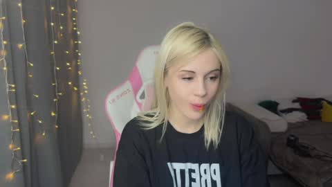 You can call me HH online show from March 12, 8:00 pm