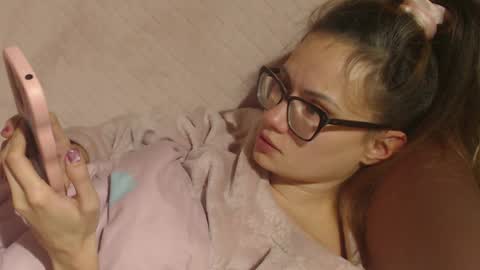 say meow and send tip  online show from November 13, 7:13 pm