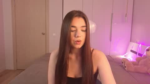 Snapshot of candylate chatting on October 20, 3:48 pm Im your dream online show from October 20, 3:48 pm