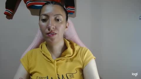candymilfff online show from March 15, 2:24 am
