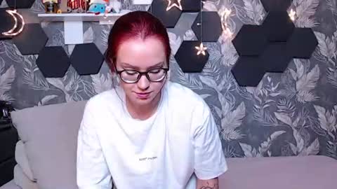 Mia online show from June 18, 3:41 am