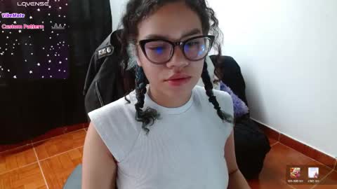 canela_s1 online show from May 4, 7:17 pm