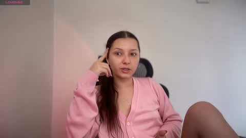 Snapshot of cappuccinokiss chatting on February 3, 10:03 am Emma online show from February 3, 10:03 am