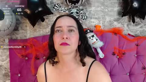 Snapshot of carla_naugthy_ chatting on October 17, 4:21 pm Carla online show from October 17, 4:21 pm