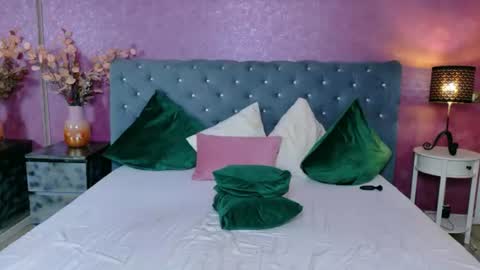 carlareys online show from June 30, 11:31 am