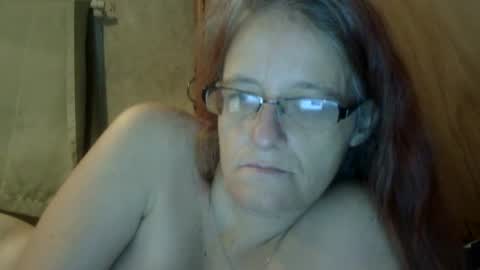 carleeswoman08 online show from December 4, 1:46 pm