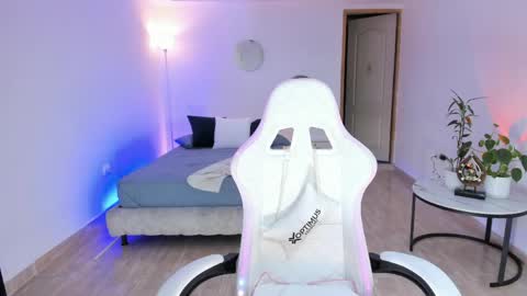 Alejandra online show from April 29, 2:37 am