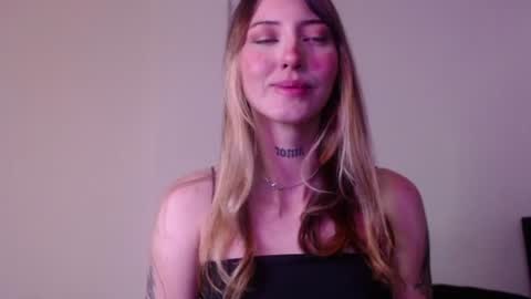 carmennrusso online show from July 13, 12:11 am