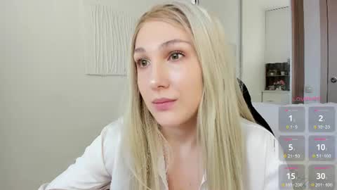 carol_may_ online show from July 27, 7:05 am