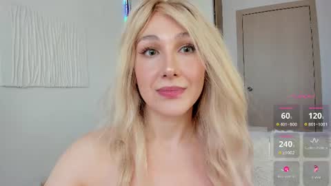 carol_may_ online show from August 3, 9:37 am
