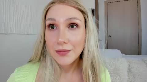 carol_may_ online show from July 25, 1:51 pm