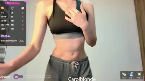 Snapshot of carolblonde chatting on February 27, 3:36 am Char online show from February 27, 3:36 am
