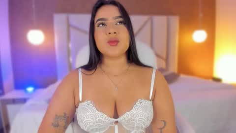 Snapshot of carolinaa_suarez chatting on October 19, 11:56 am Carolina online show from October 19, 11:56 am