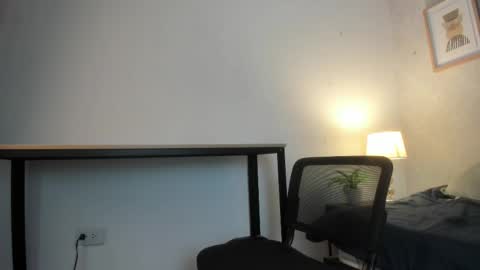  Caroline  online show from February 13, 11:45 am