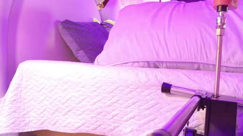 Carolina online show from April 28, 3:10 am