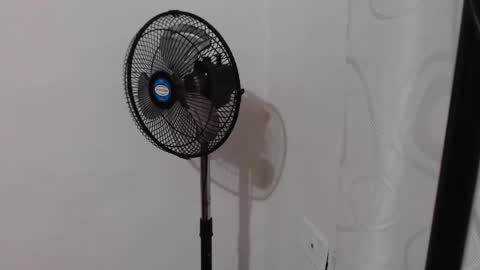 Carolin Blich online show from February 13, 1:26 pm