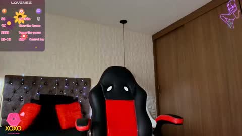 Caroline Scoth online show from September 12, 6:04 pm