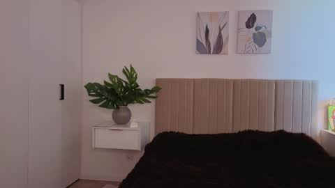 Caro online show from May 2, 9:56 am