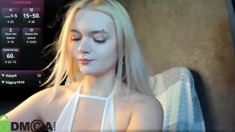 Carrie foster online show from September 13, 3:53 pm