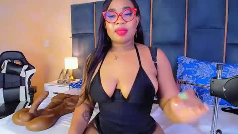 Casey online show from October 19, 3:36 pm