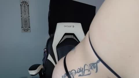 Cassandra Chaos online show from February 4, 5:21 am