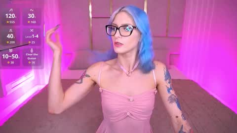 Cassandra online show from October 28, 12:27 am