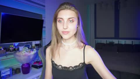 Seductress Cassia  FINDOM AND SADISM  NO NUDE online show from September 10, 7:25 pm