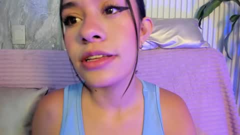 Cassie Jones online show from February 10, 4:04 am